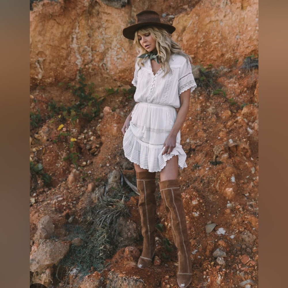 Spell Hanging Rock Playdress